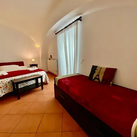 Borgo Belvedere Bed & Breakfast 3*