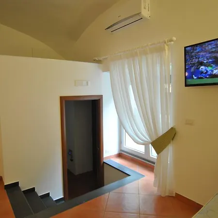 Borgo Belvedere Alojamento de Acomodação e Pequeno-almoço Nápoles
