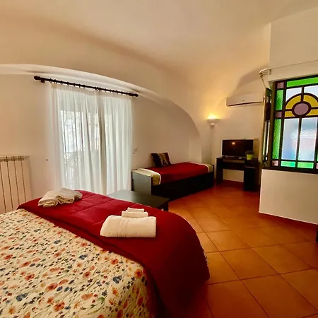 ベッド・アンド・ブレックファスト Borgo Belvedere 3*